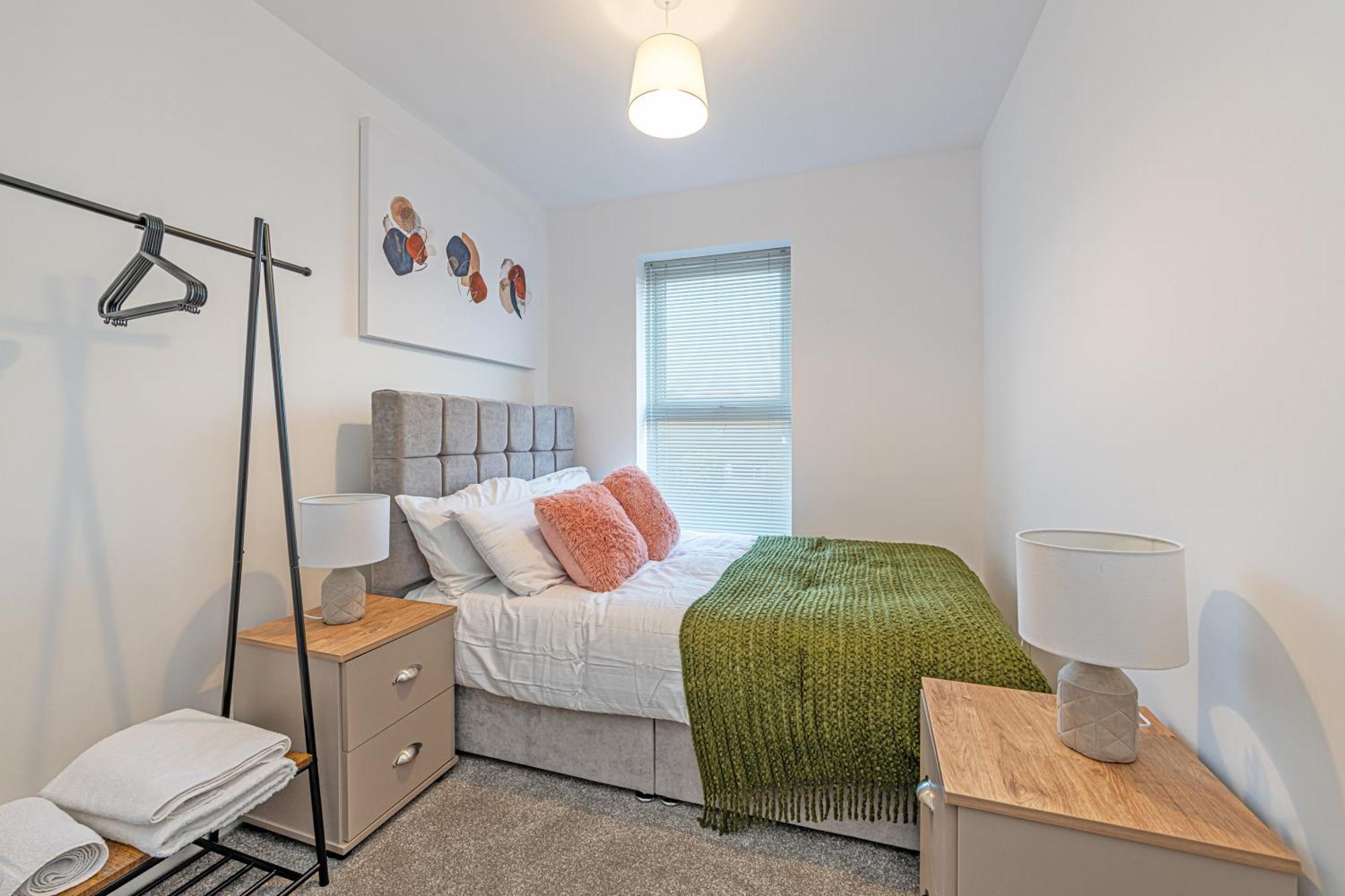 Gospel Heights Luxury Apartments With Parking Heswall Buitenkant foto