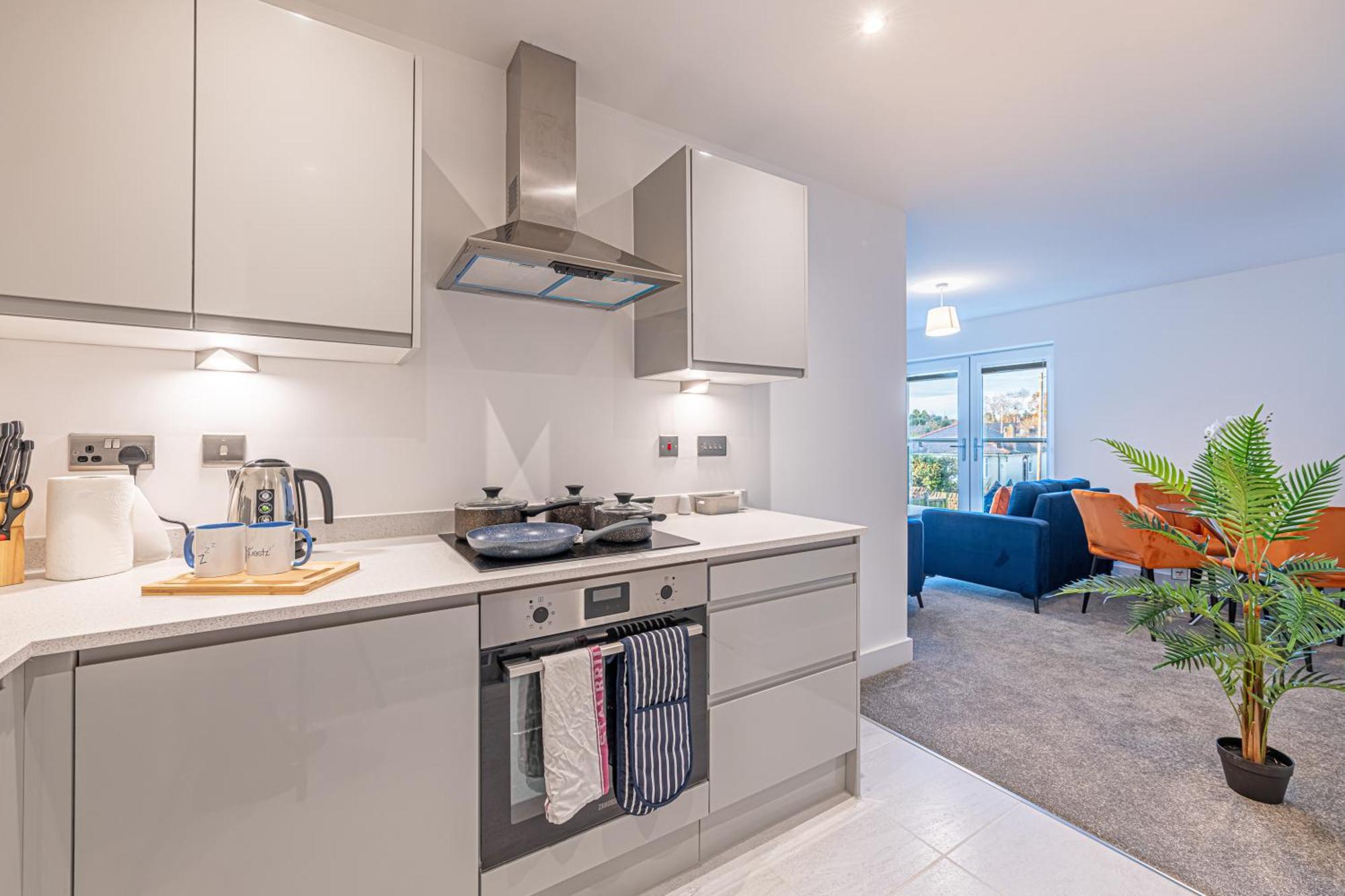 Gospel Heights Luxury Apartments With Parking Heswall Buitenkant foto