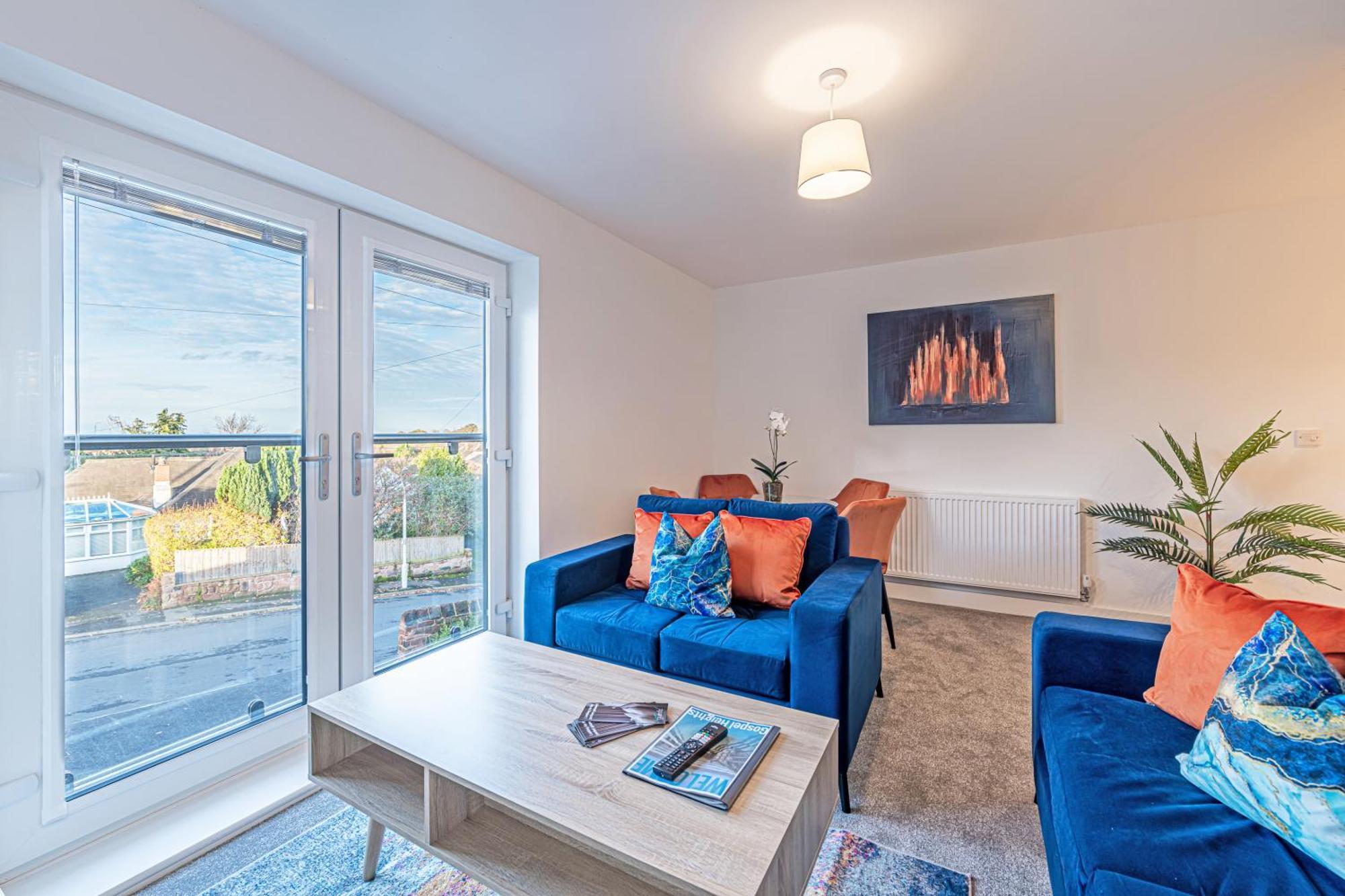 Gospel Heights Luxury Apartments With Parking Heswall Buitenkant foto
