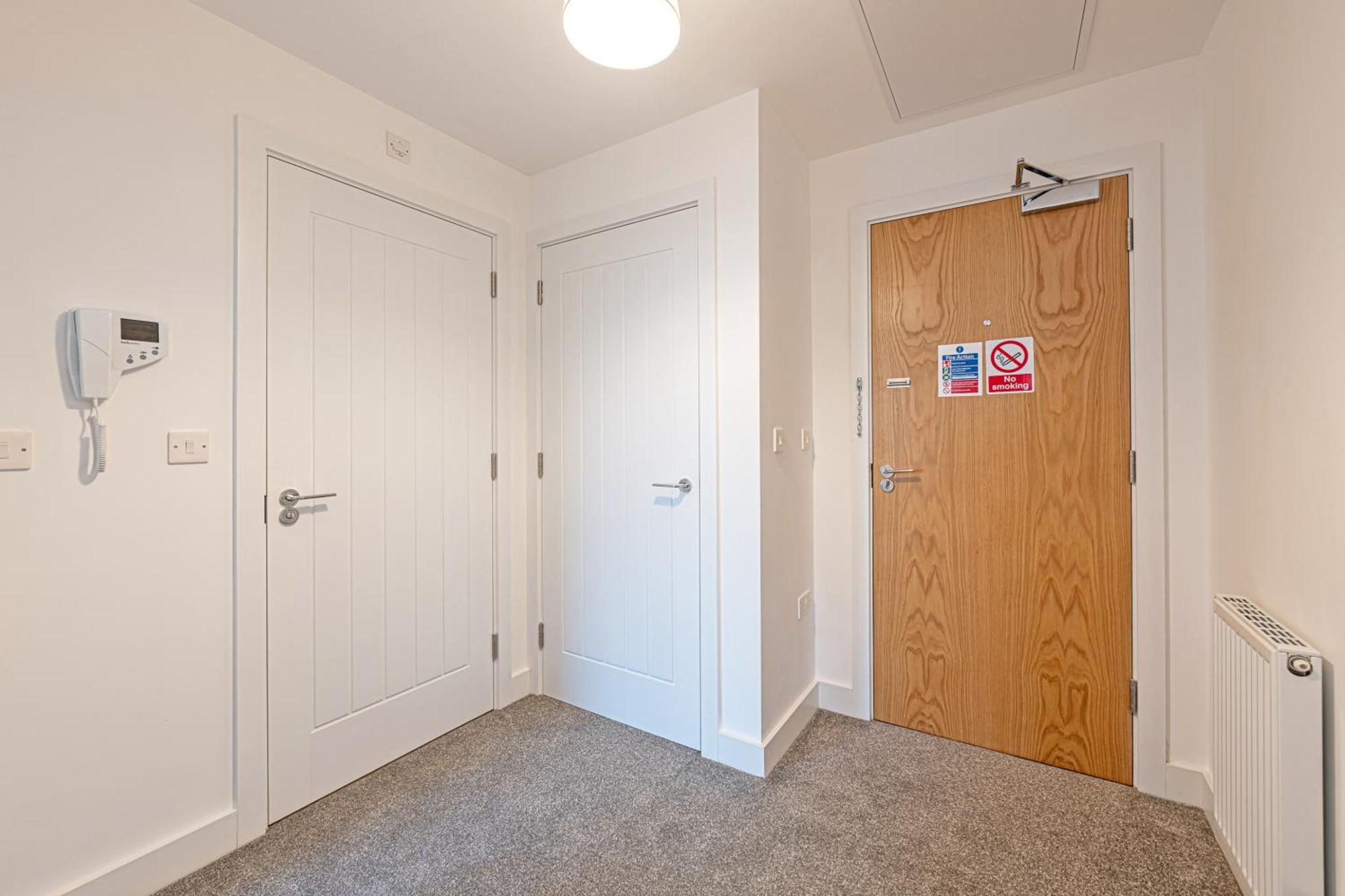 Gospel Heights Luxury Apartments With Parking Heswall Buitenkant foto