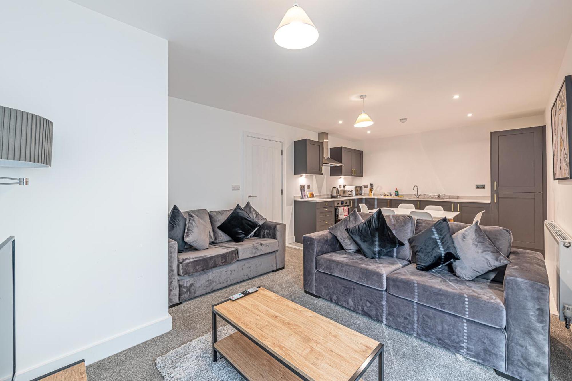 Gospel Heights Luxury Apartments With Parking Heswall Buitenkant foto