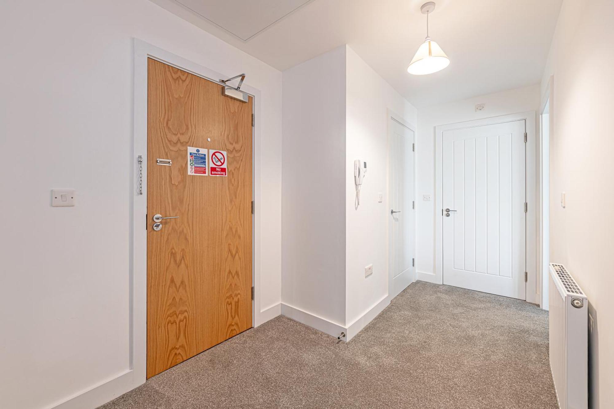 Gospel Heights Luxury Apartments With Parking Heswall Buitenkant foto