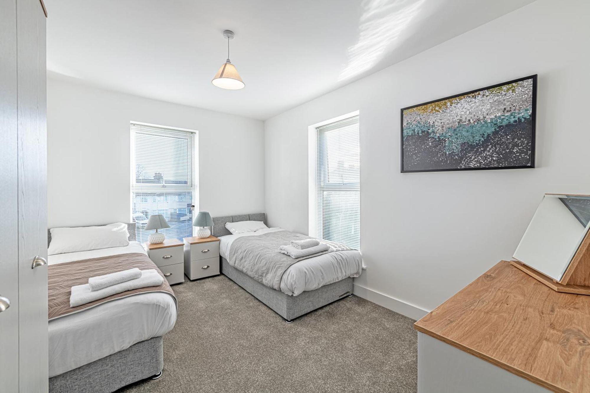 Gospel Heights Luxury Apartments With Parking Heswall Buitenkant foto