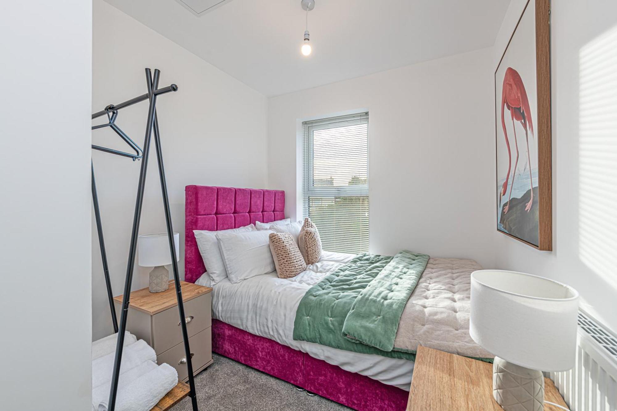 Gospel Heights Luxury Apartments With Parking Heswall Buitenkant foto