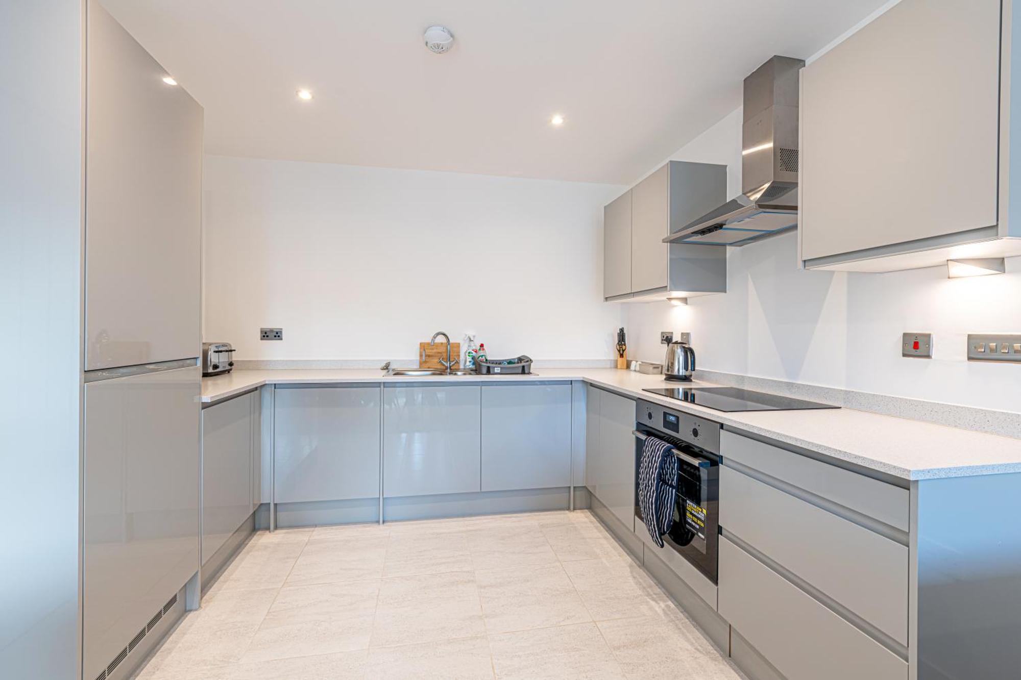 Gospel Heights Luxury Apartments With Parking Heswall Buitenkant foto