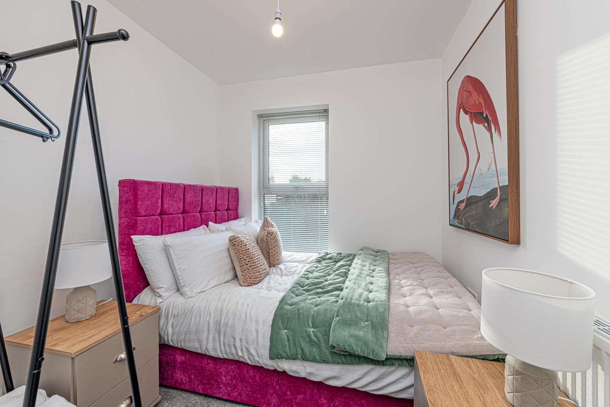 Gospel Heights Luxury Apartments With Parking Heswall Buitenkant foto