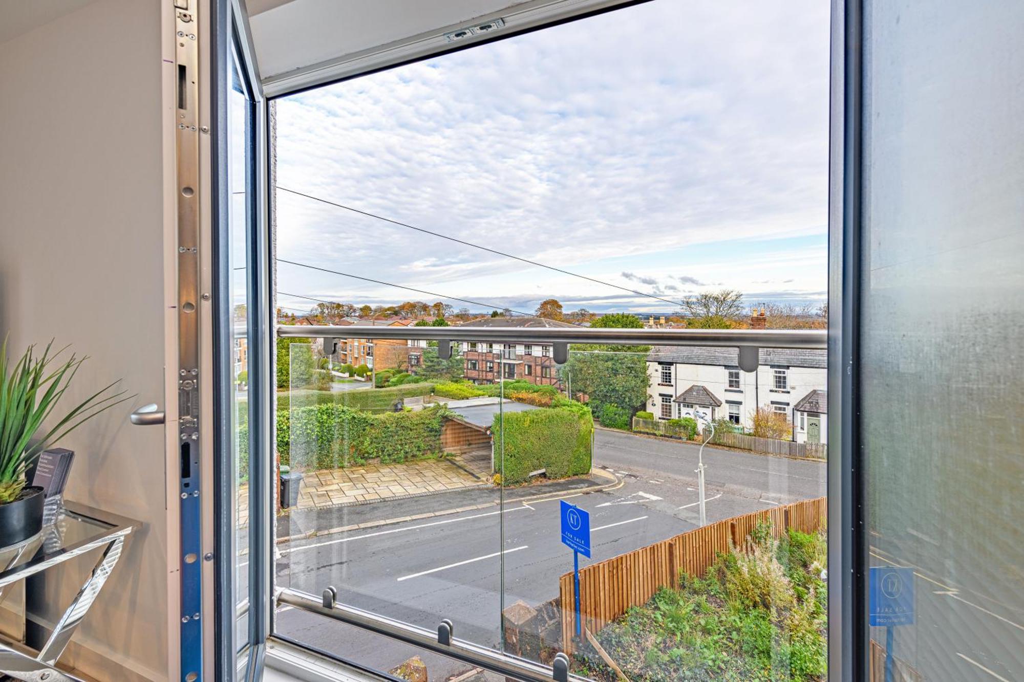 Gospel Heights Luxury Apartments With Parking Heswall Buitenkant foto